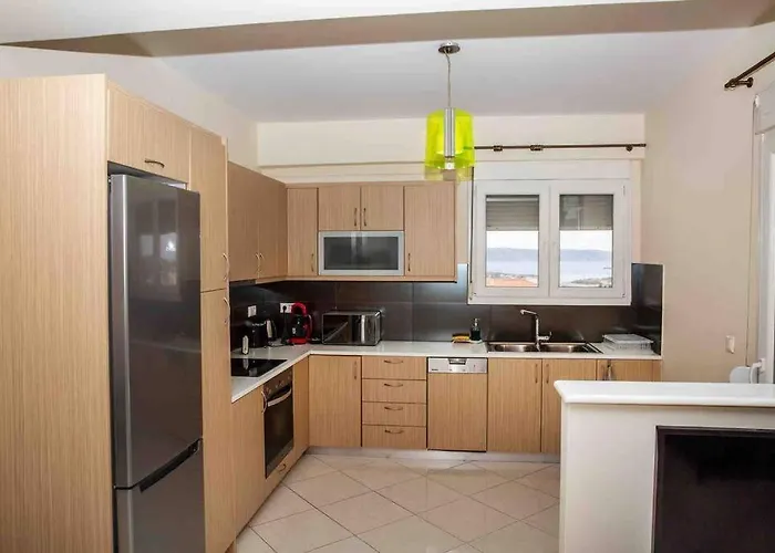 Lavrio Seaview 2Bdr Apt 4 Min Dive From The Sea