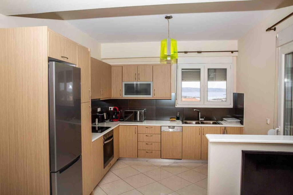 Seaview 2bdr 4 Min Dive From The Sea Apartment *
