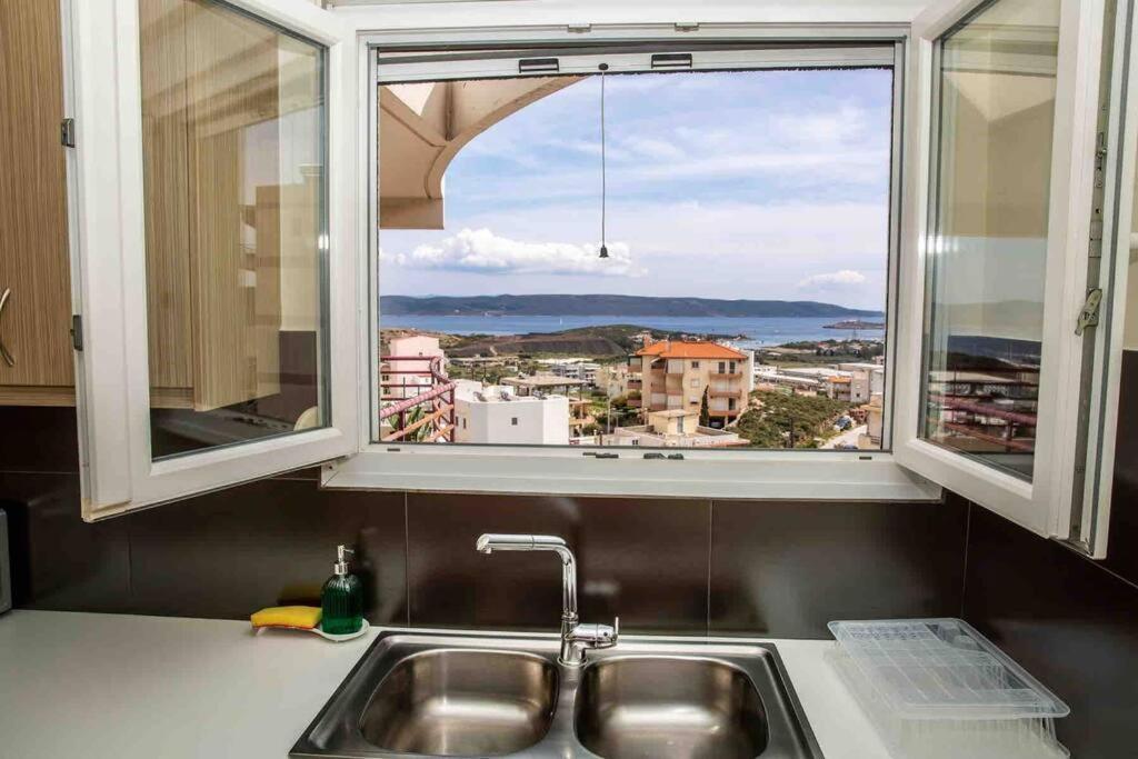 Apartment Seaview 2bdr 4 Min Dive From The Sea *